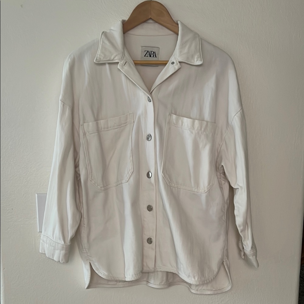 Zara Cream Button-Up Shirt